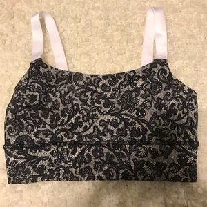 CUTE LULULEMON SPORTS BRA